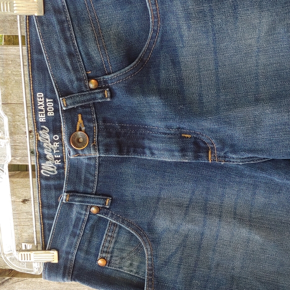 Wrangler | Retro Relaxed Boot High Rise Jeans - Picture 6 of 7